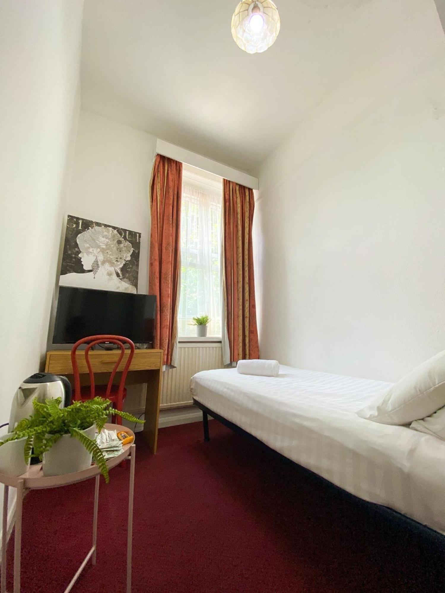 Orlando Hotel Лондон Екстериор снимка