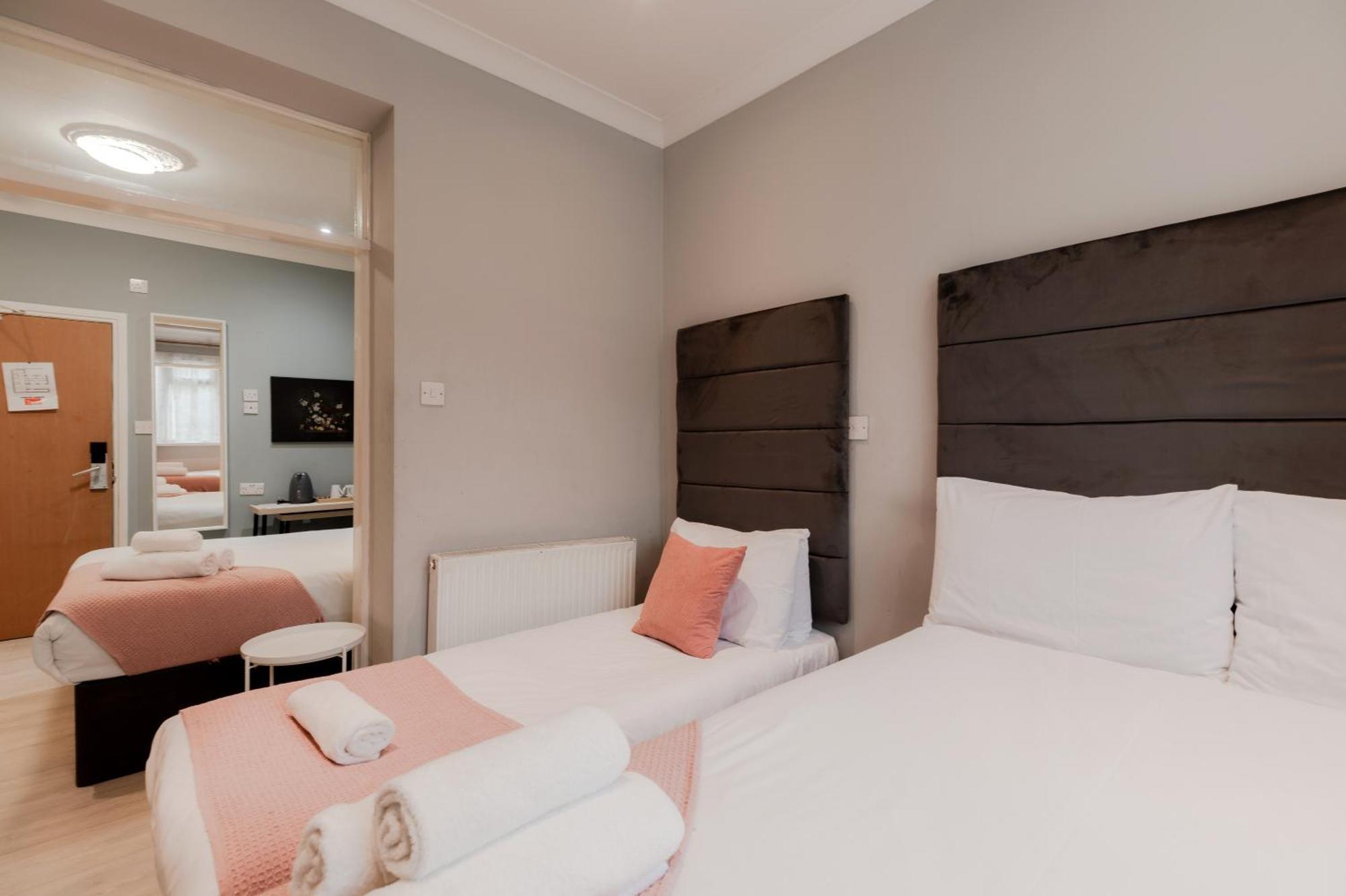 Orlando Hotel Лондон Екстериор снимка