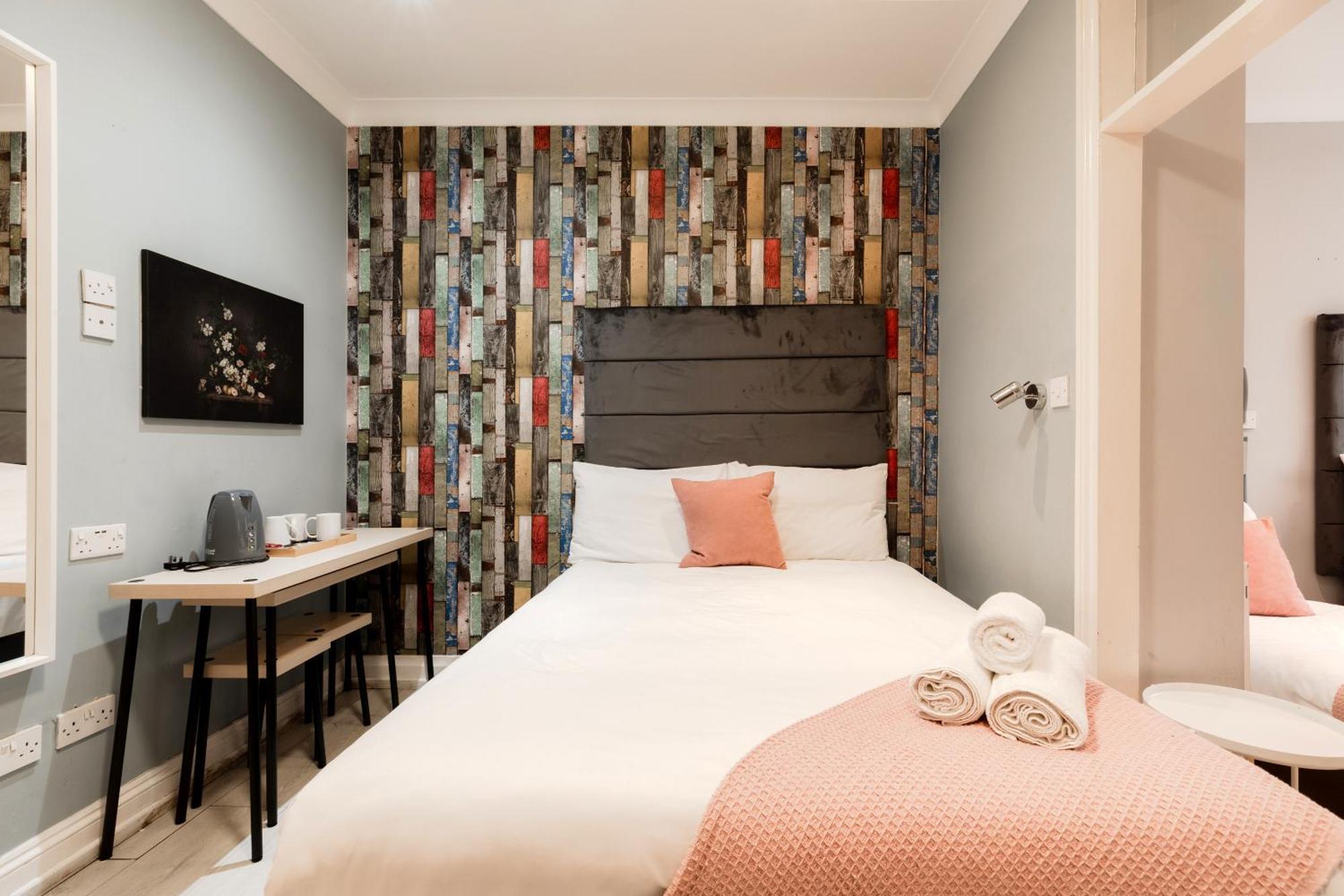 Orlando Hotel Лондон Екстериор снимка
