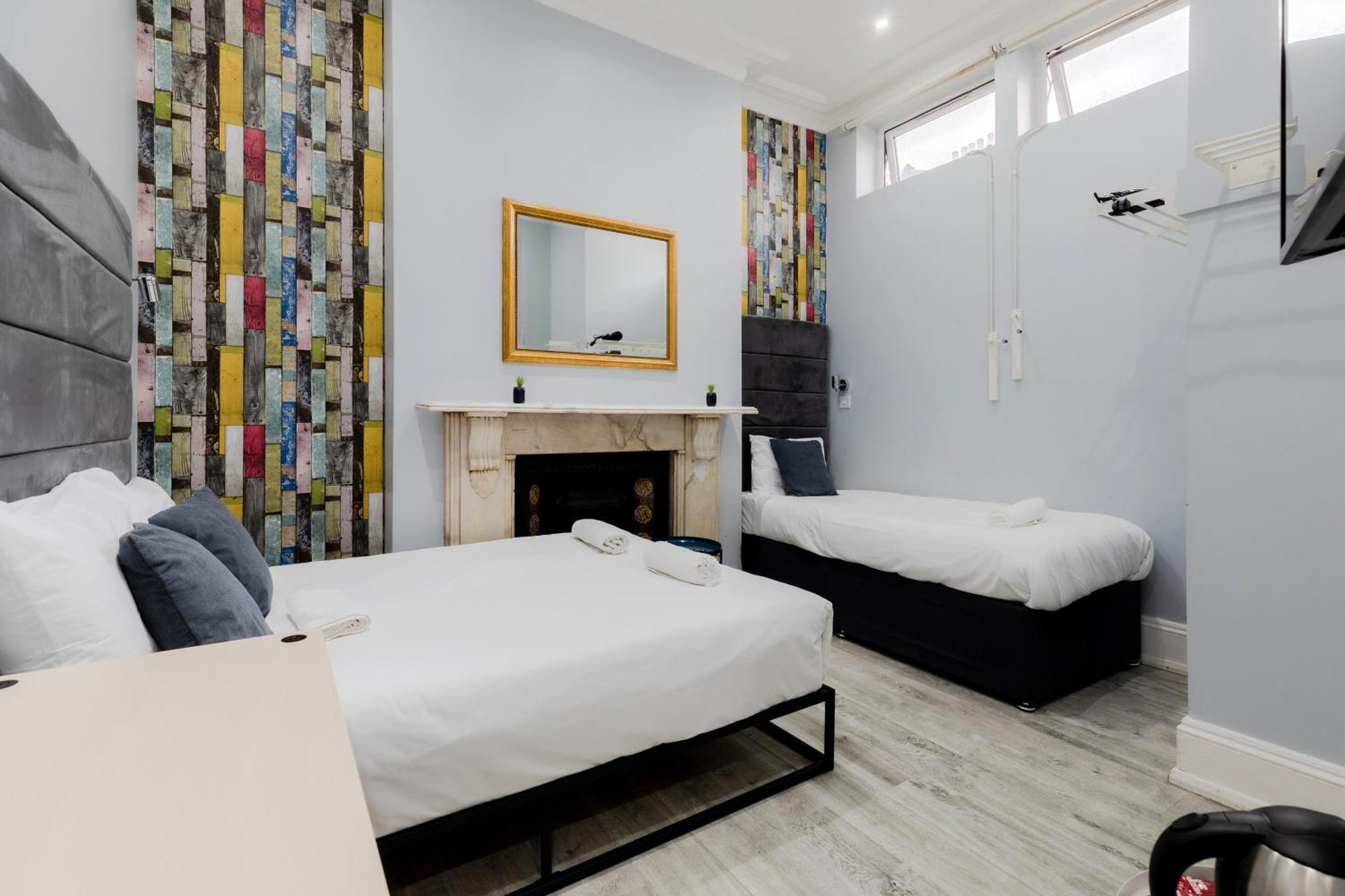 Orlando Hotel Лондон Екстериор снимка