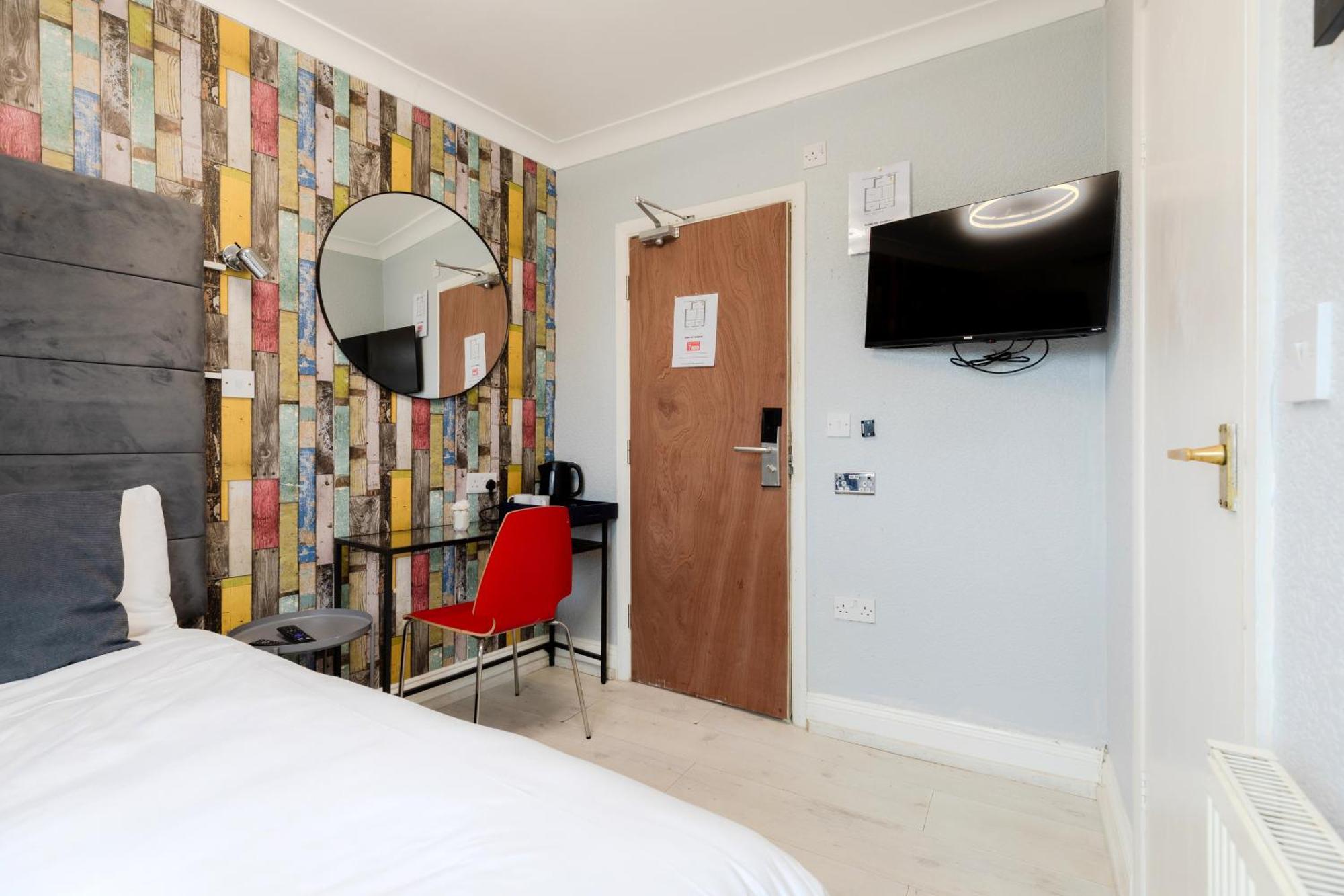Orlando Hotel Лондон Екстериор снимка