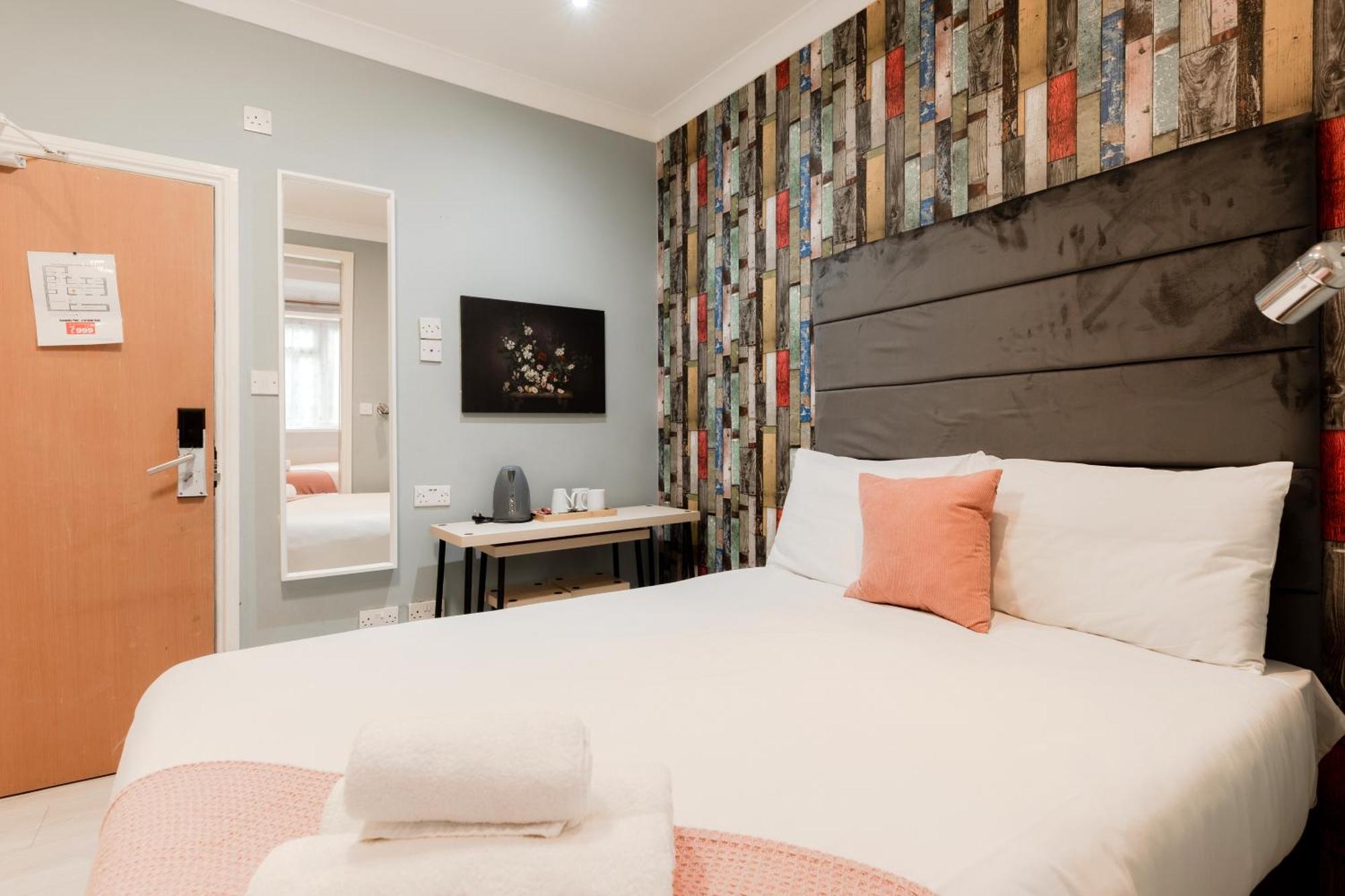 Orlando Hotel Лондон Екстериор снимка