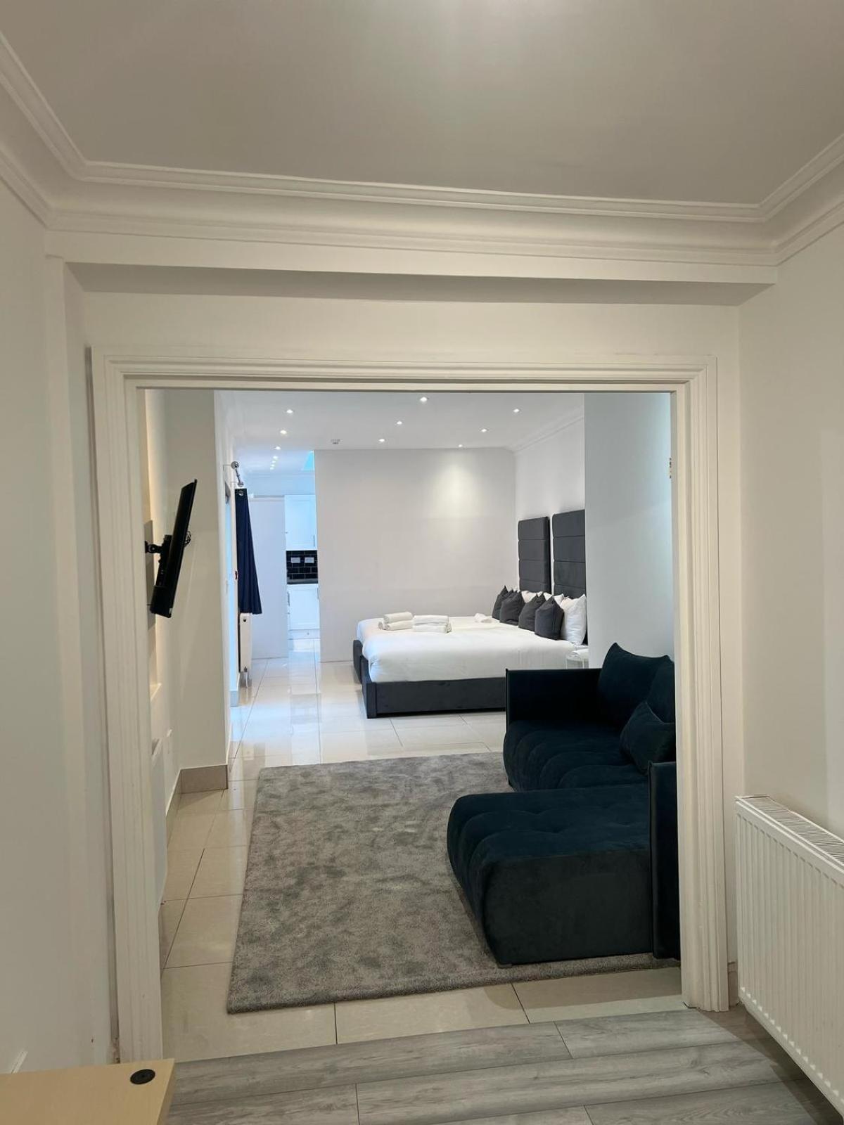 Orlando Hotel Лондон Екстериор снимка