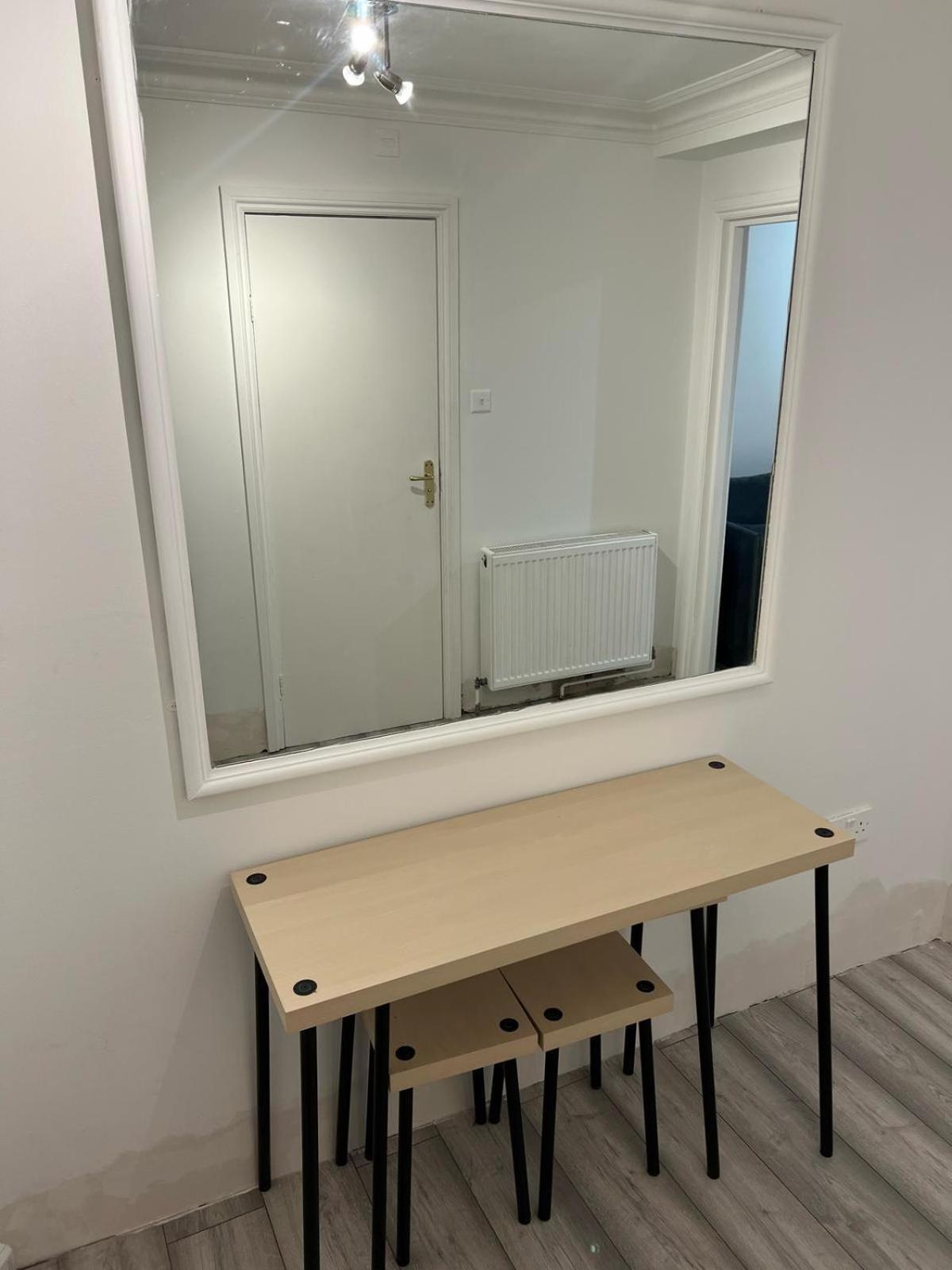 Orlando Hotel Лондон Екстериор снимка