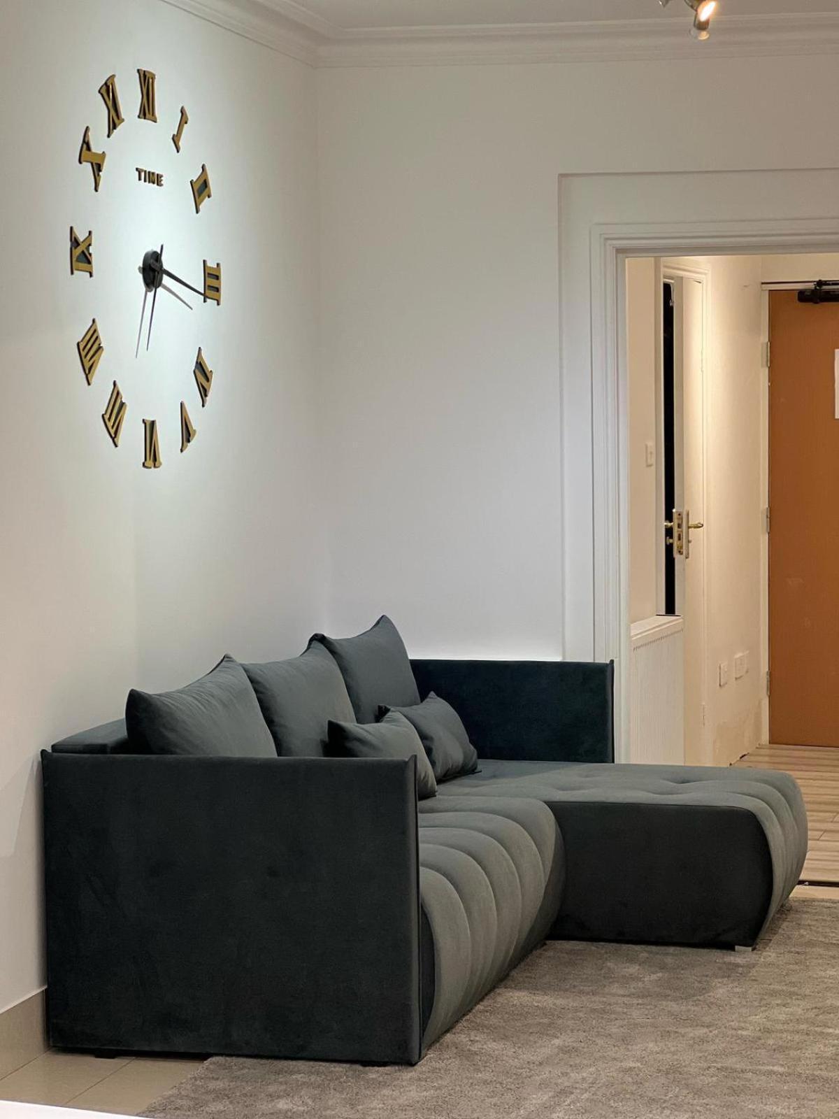Orlando Hotel Лондон Екстериор снимка